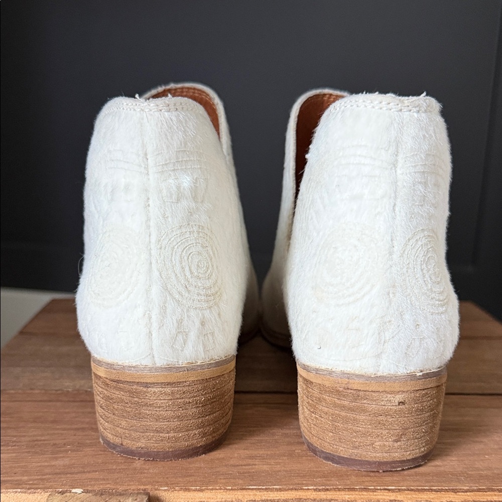 Mi.iM Ellen Calf Hide Ankle Boots Size 7.5 White Cowgirl Southwestern EUC - Picture 5 of 9
